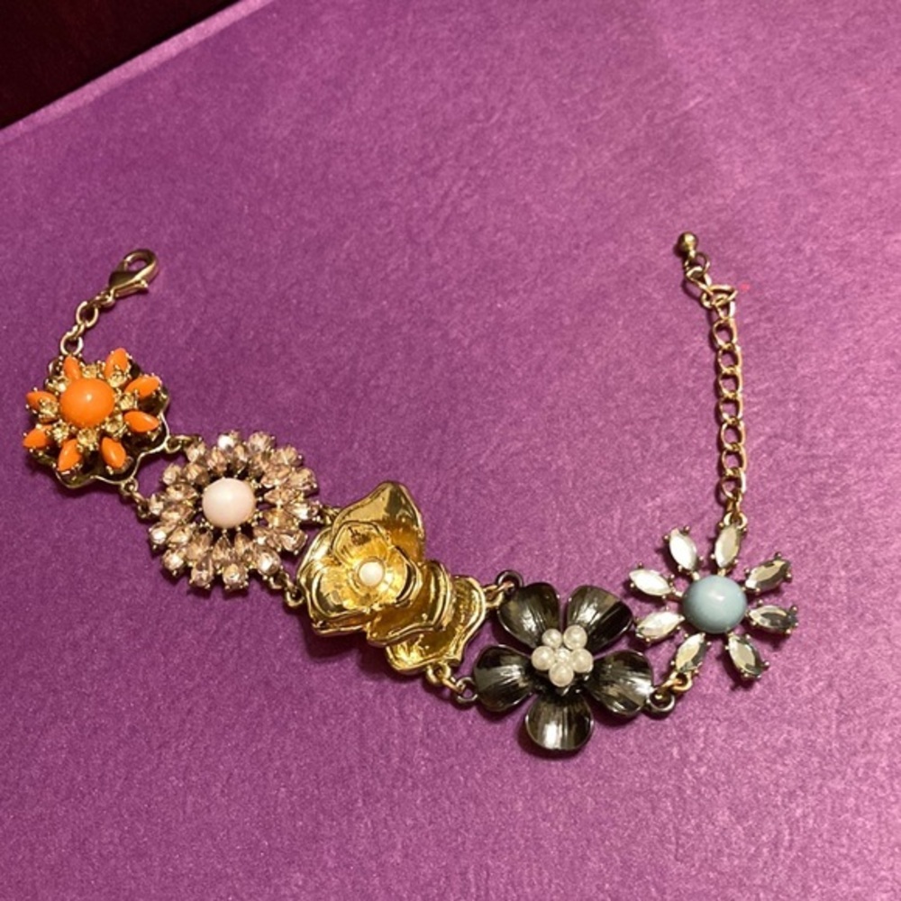 Lovely Multi-floral Paradise bracelet